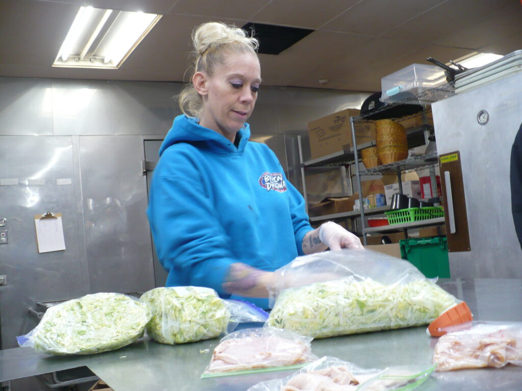 Woodhull new restaurant Lynnie's Diner