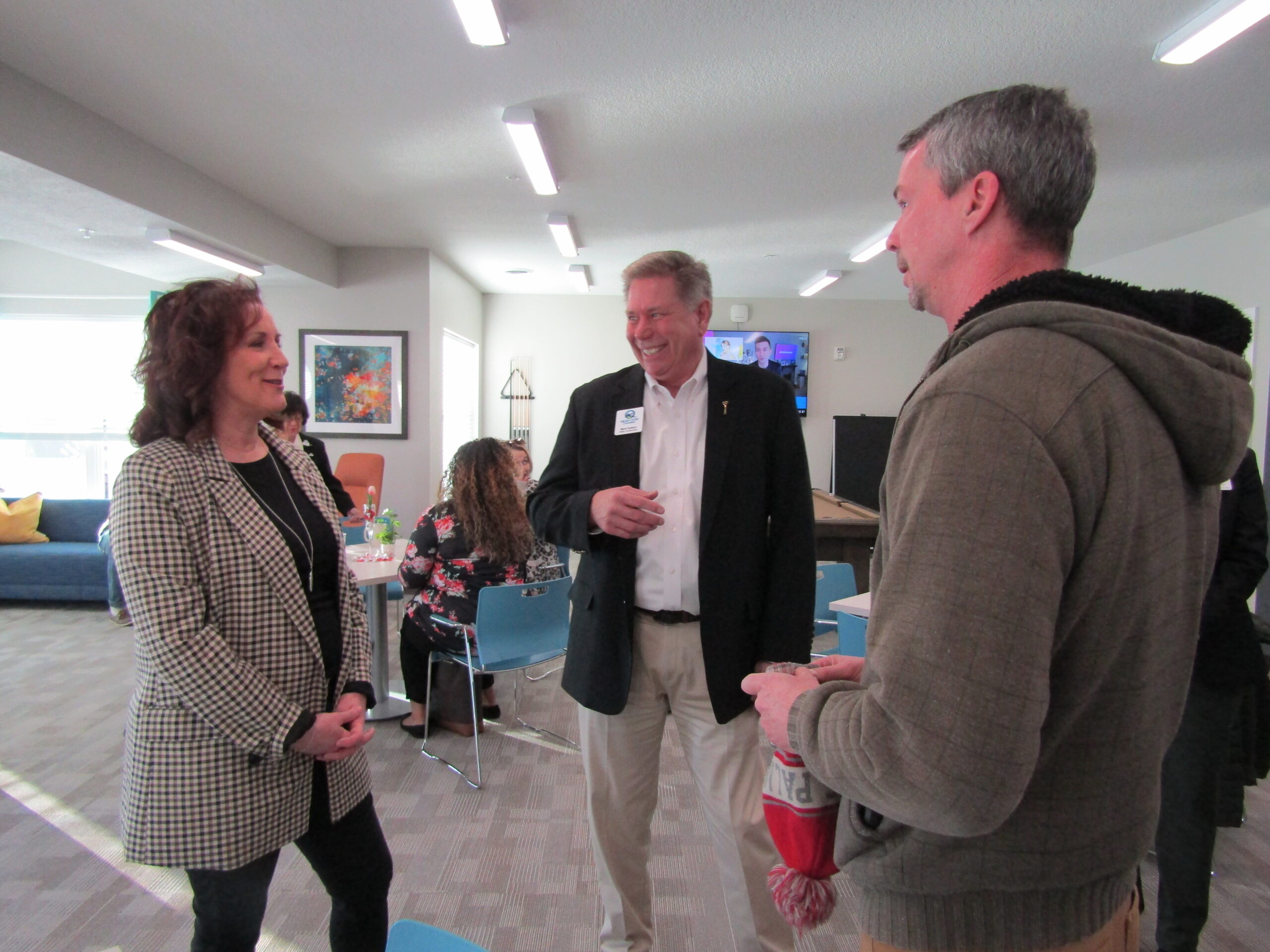 ‘Topnotch’ Empire receives Silvis ceremony