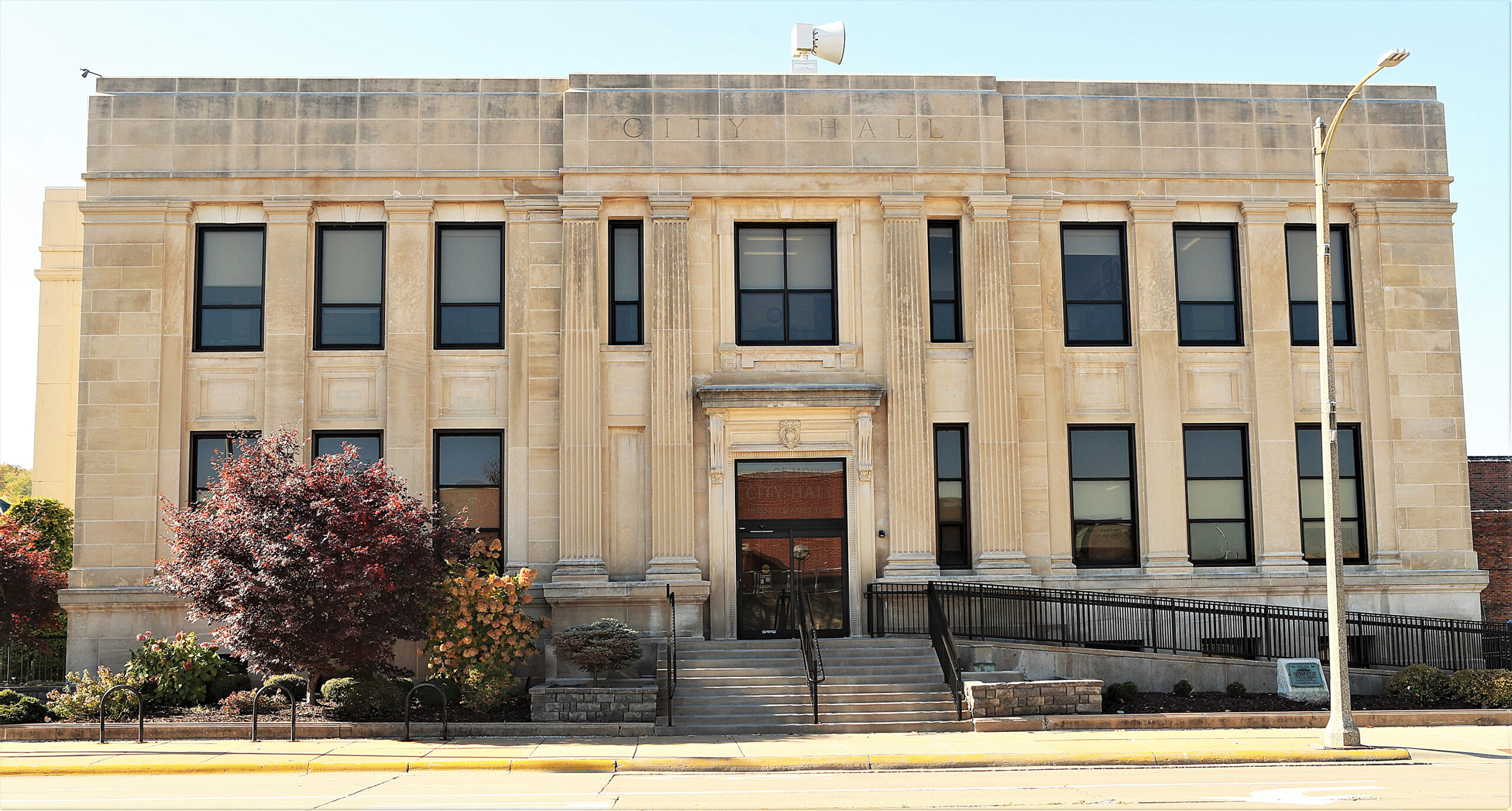 Moline swears in new public works director, hits milestone