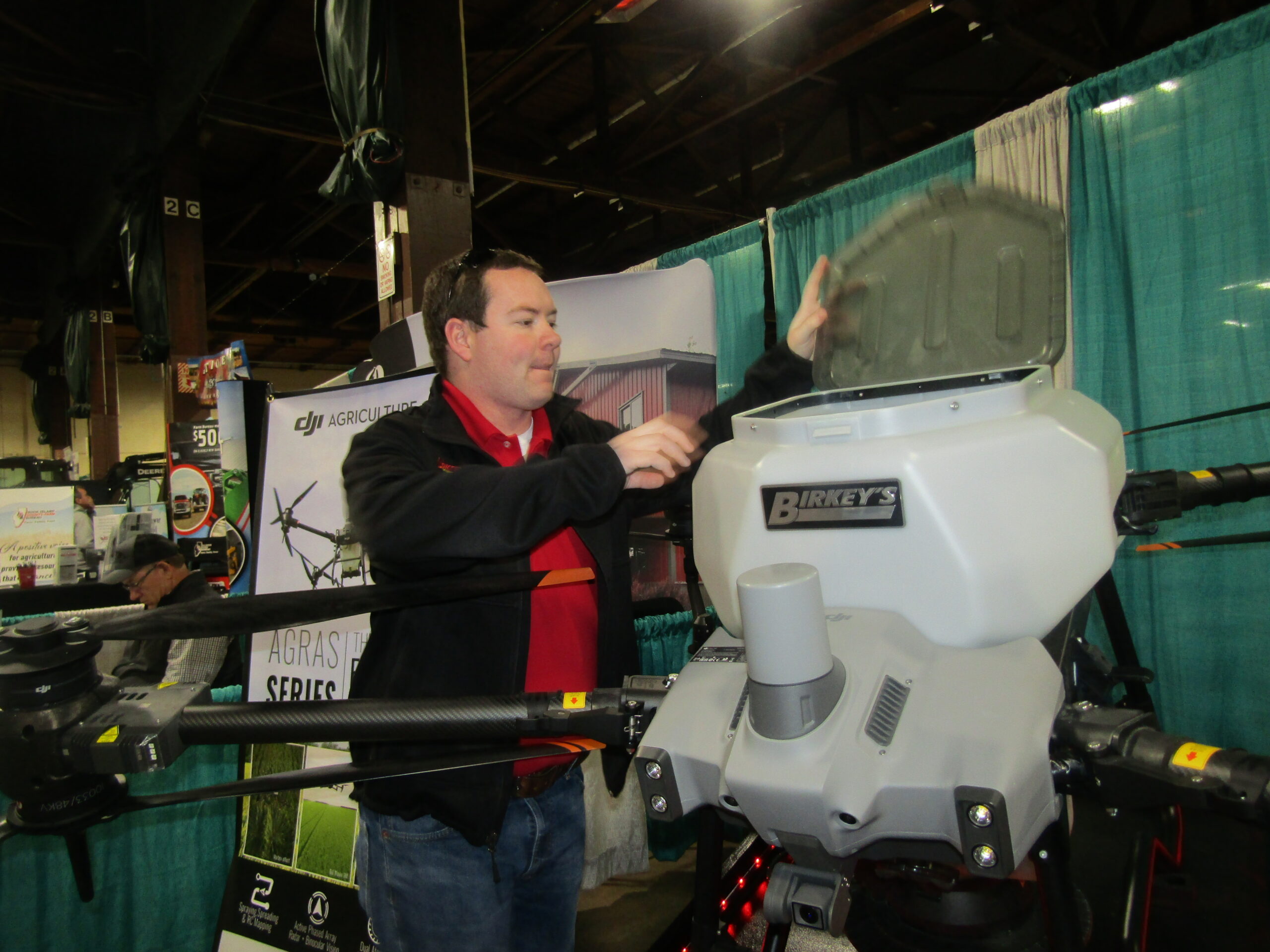 Qcca Expo Center Craft Show 61 - khb1dti