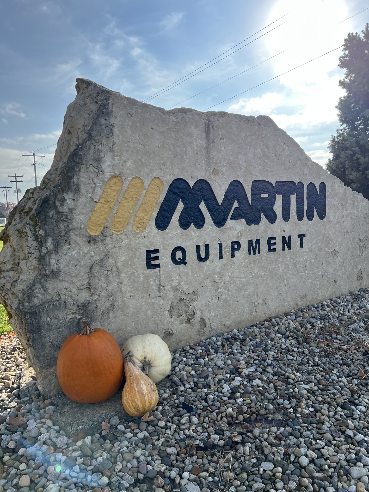 Martin Equipment receives top award from Deere